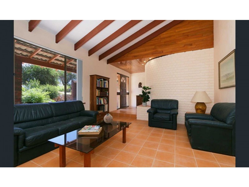 5 Hadley Gdns, Kardinya WA 6163