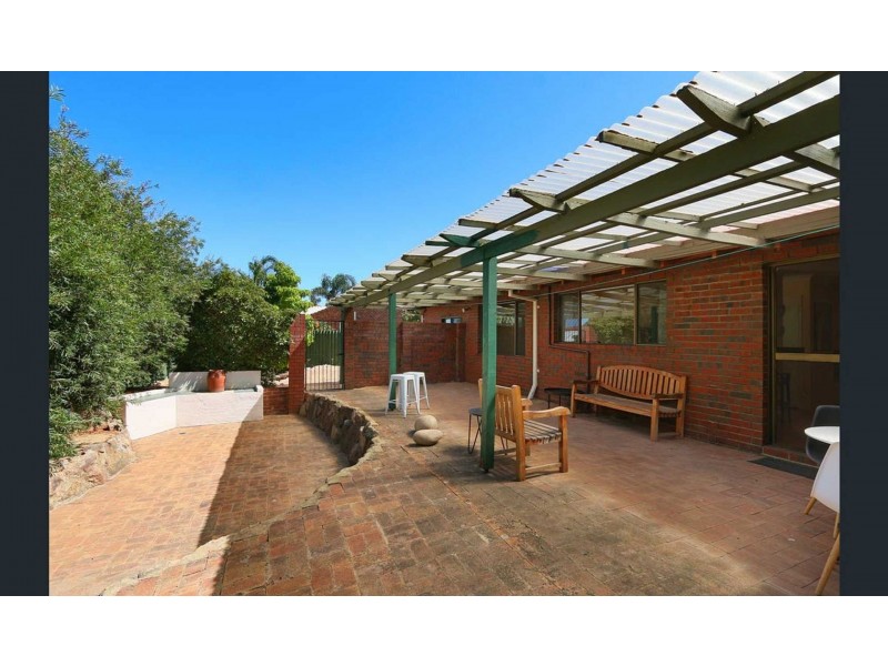 5 Hadley Gdns, Kardinya WA 6163