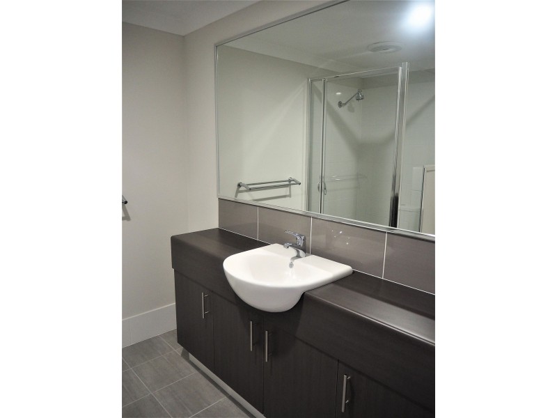 10 Page Ave, Bentley WA 6102