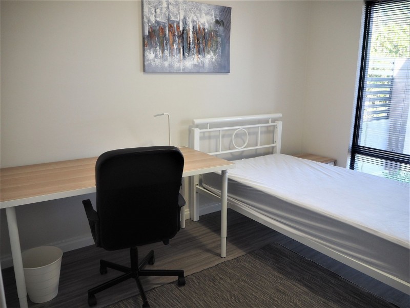 10 Page Ave, Bentley WA 6102