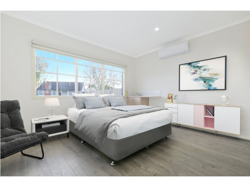 11 Aonach St, Clayton South VIC 3169