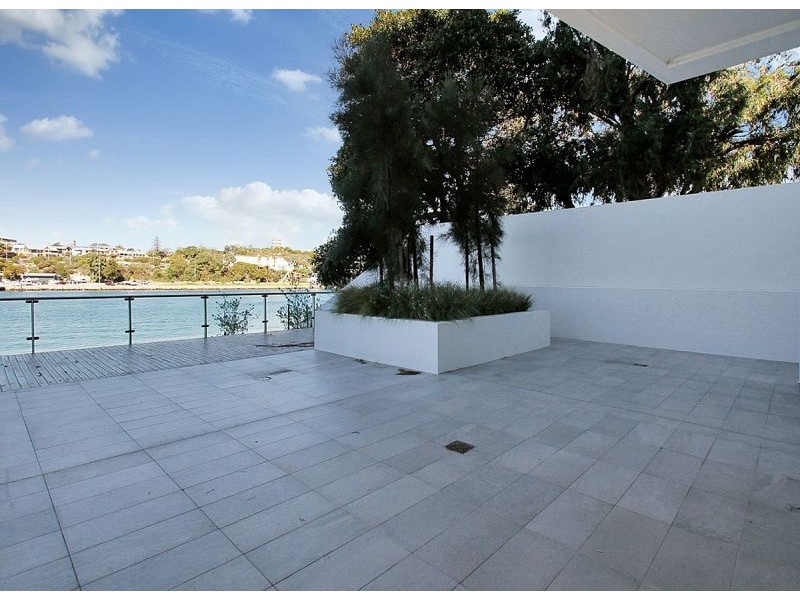 7/2 Doepel St, North Fremantle WA 6159