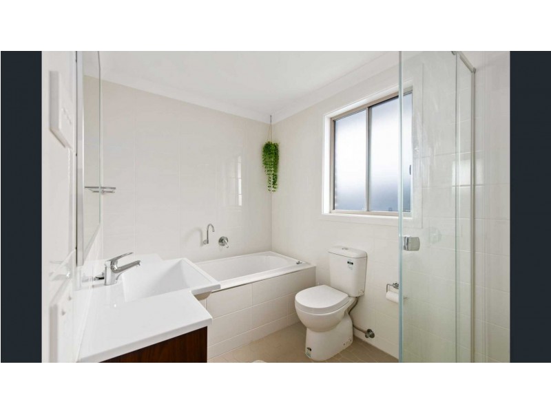 11 Tallulah Pde, Riverstone NSW 2765