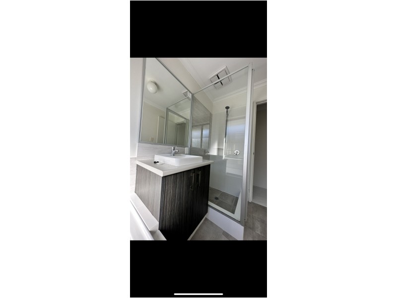 6 Gonaning St, Ellenbrook WA 6069