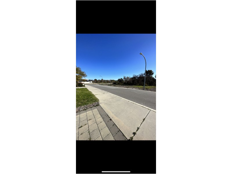 6 Gonaning St, Ellenbrook WA 6069