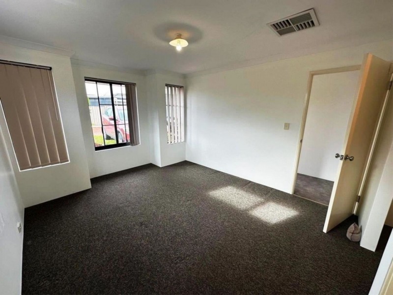 10/89 Amherst Rd, Canning Vale WA 6155