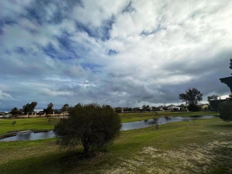 10/89 Amherst Rd, Canning Vale WA 6155