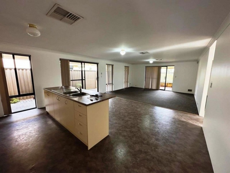 10/89 Amherst Rd, Canning Vale WA 6155