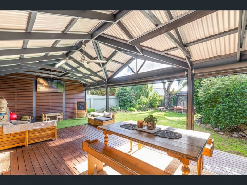 19 Gordon St, Semaphore Park SA 5019