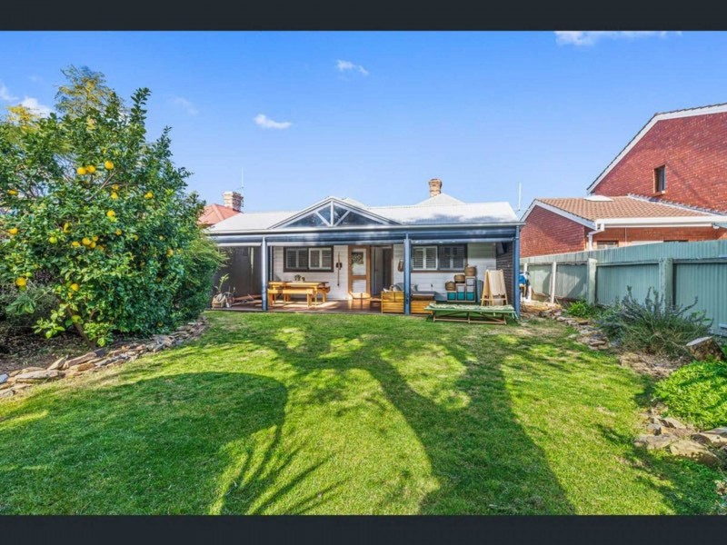 19 Gordon St, Semaphore Park SA 5019