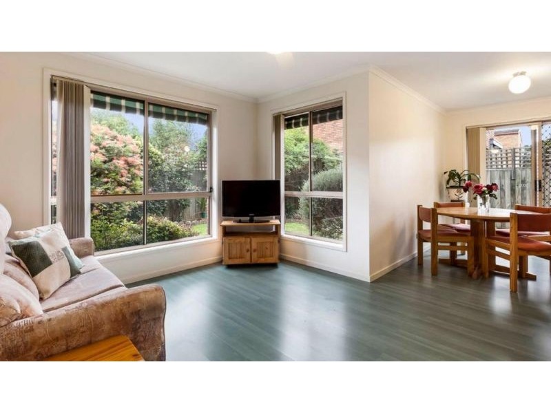 2/22 Oak Street, Preston VIC 3072