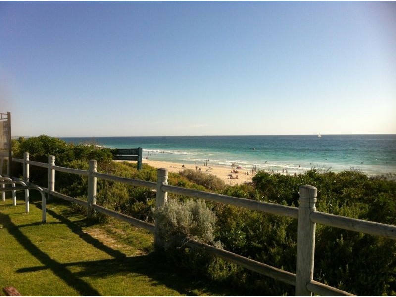 11 Emerald Way, Carine WA 6020