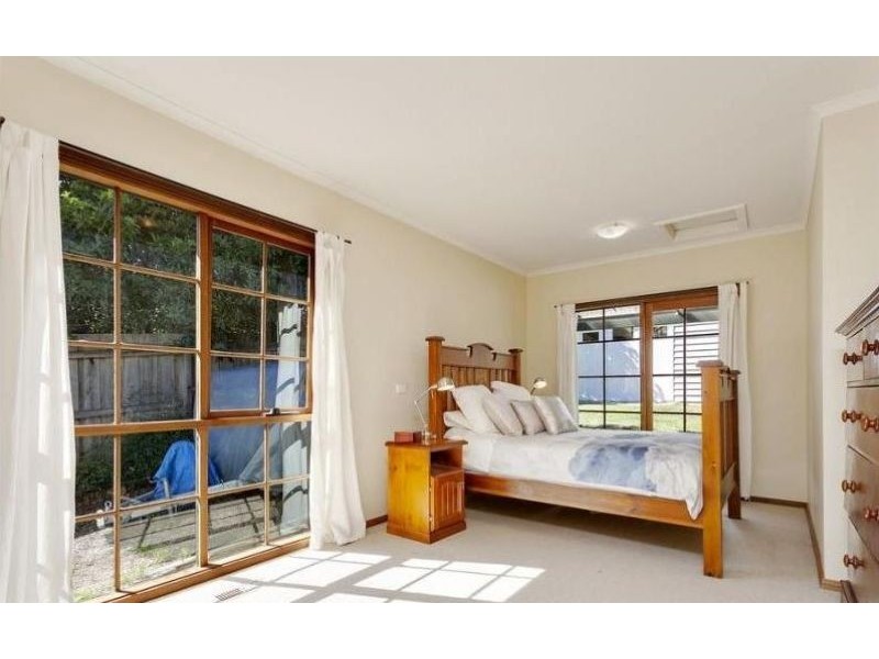 26 Timms Ave, Croydon VIC 3136