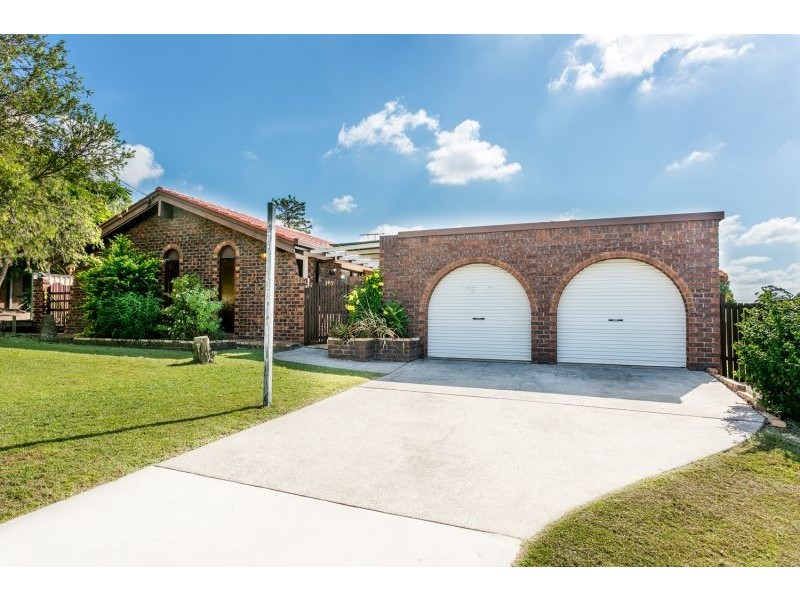 167 Emerald Drive, Regents Park QLD 4118