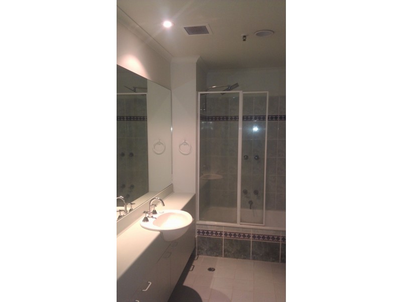 702/83 Queensbridge Street, Southbank VIC 3006