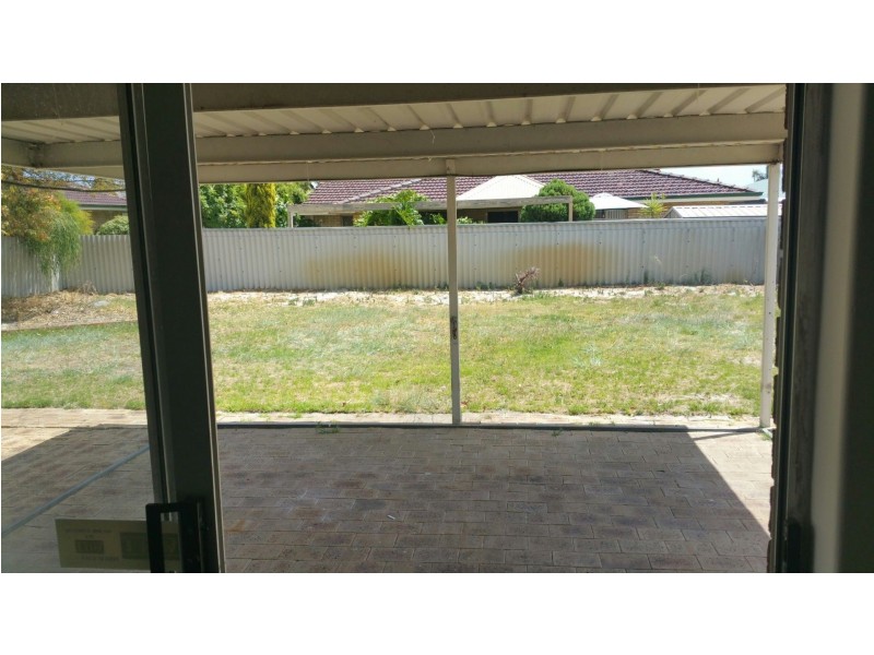 7 Barcombe Way, Leeming WA 6149