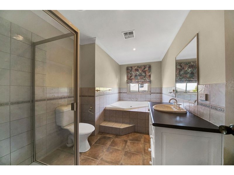 18a Puerta Street, Burwood VIC 3125