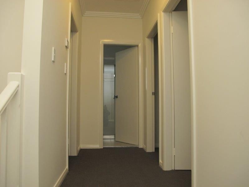 2/15 Broxbourne Street, Westmead NSW 2145