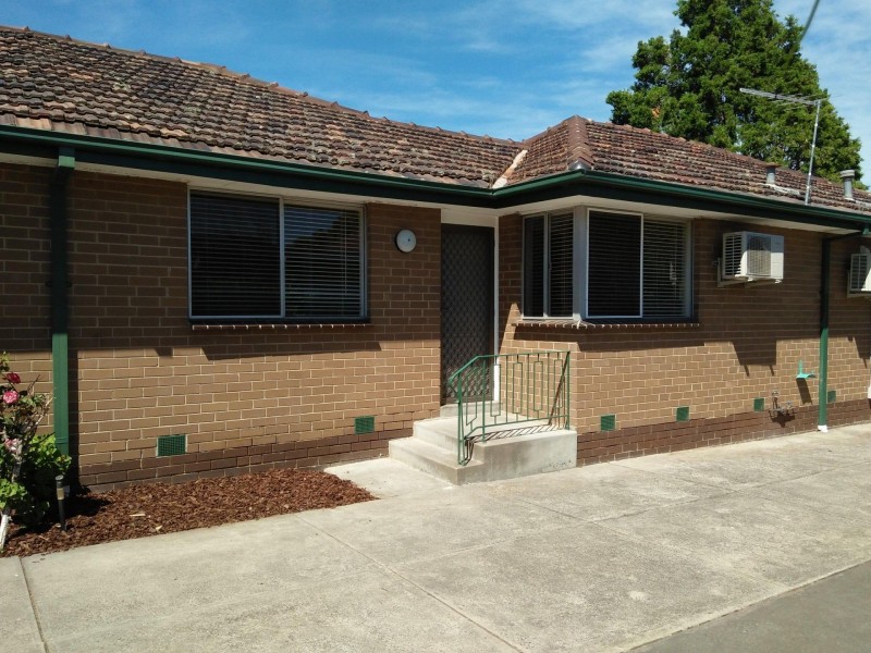 2/11 Johnson Street, Reservoir VIC 3073