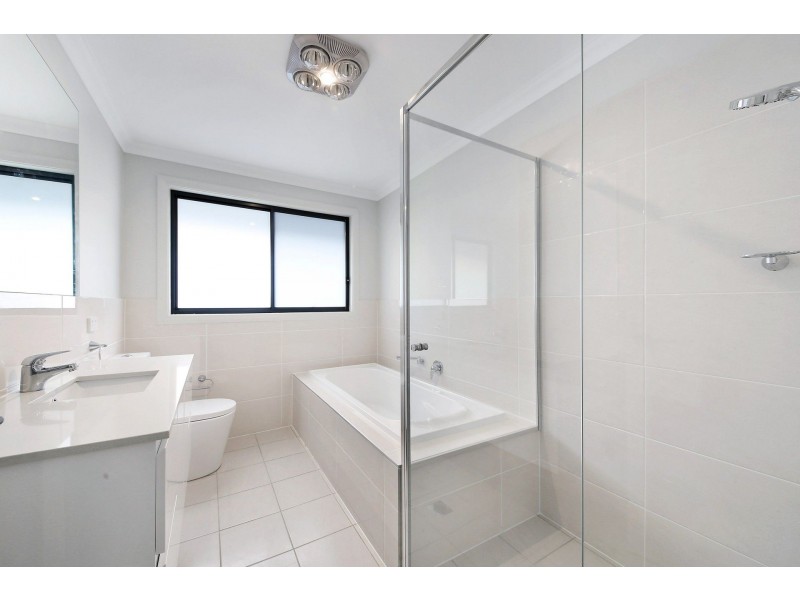 30 Macksville Street, Carnes Hill NSW 2171