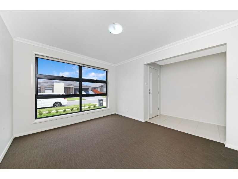 30 Macksville Street, Carnes Hill NSW 2171