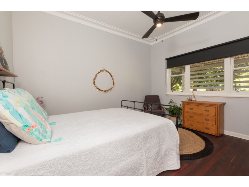 15 Maxwell St, Serpentine WA 6125