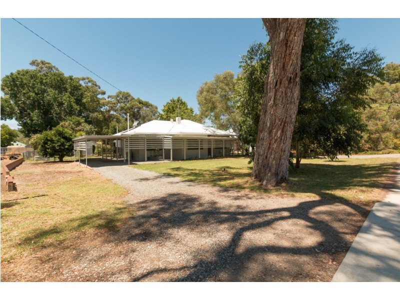 15 Maxwell St, Serpentine WA 6125