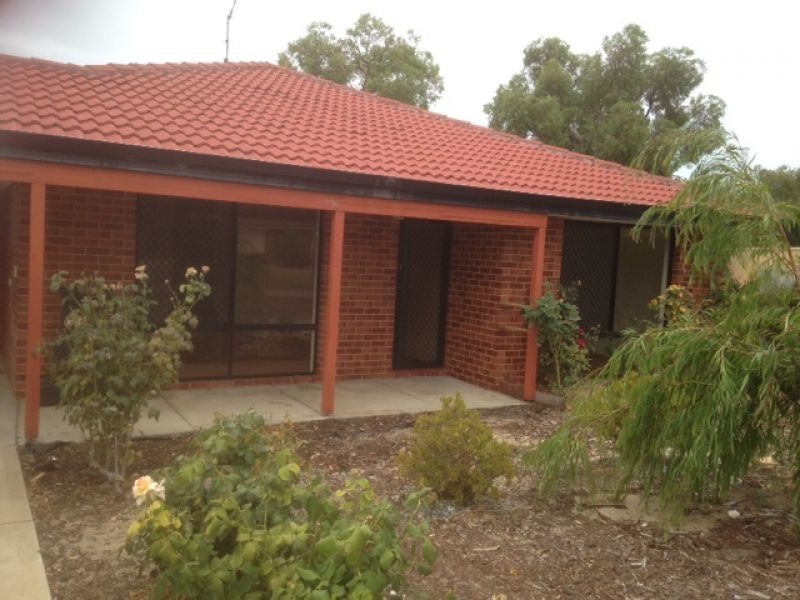 7 Revesby Place, Coodanup WA 6210