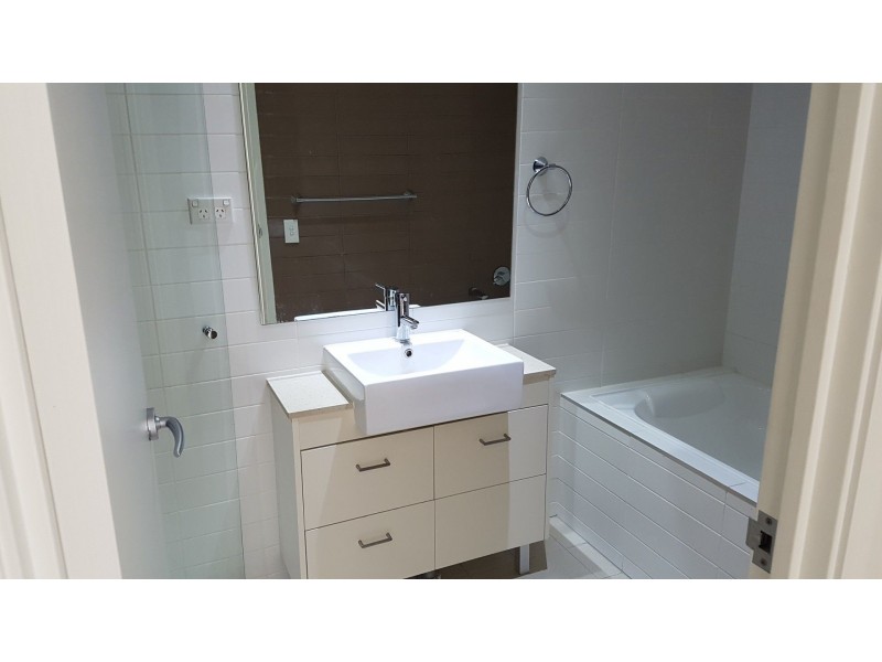 806/37 Amalfi Drive, Wentworth Point NSW 2127
