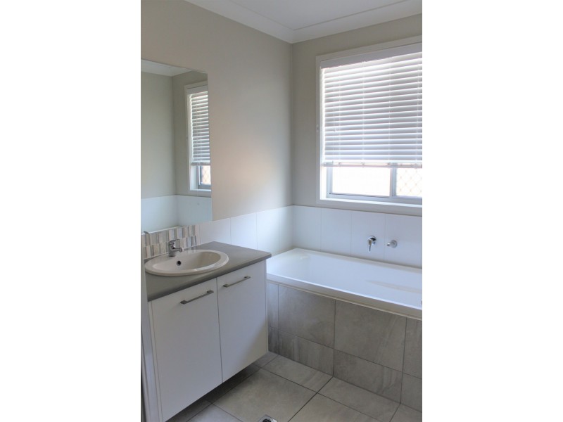 71 Indigo Road, Caloundra West QLD 4551