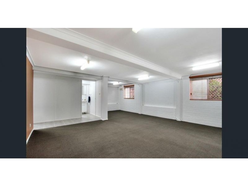 4 Silex Street, Mansfield QLD 4122