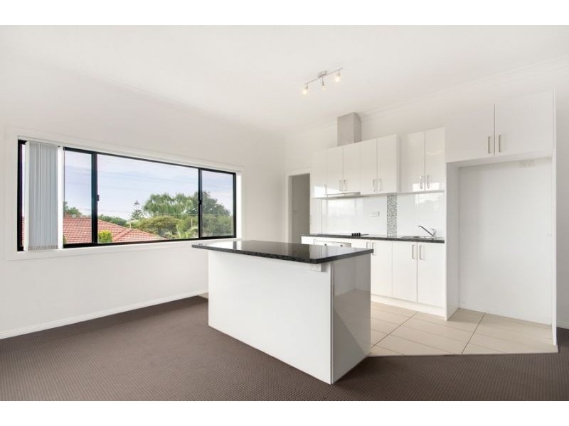 2/8 Ruddock St, Corrimal NSW 2518
