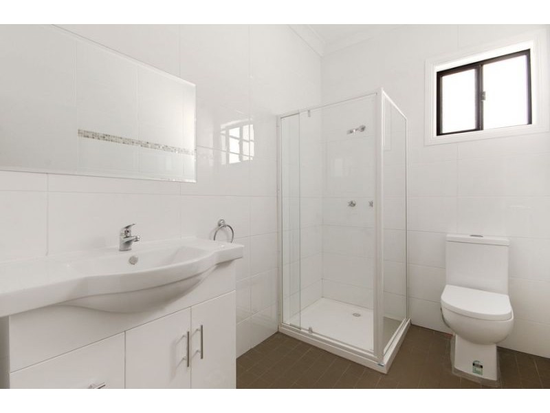 2/8 Ruddock St, Corrimal NSW 2518