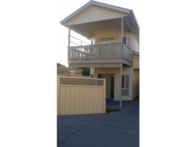 2/12 Endurance Street, Vista SA 5091