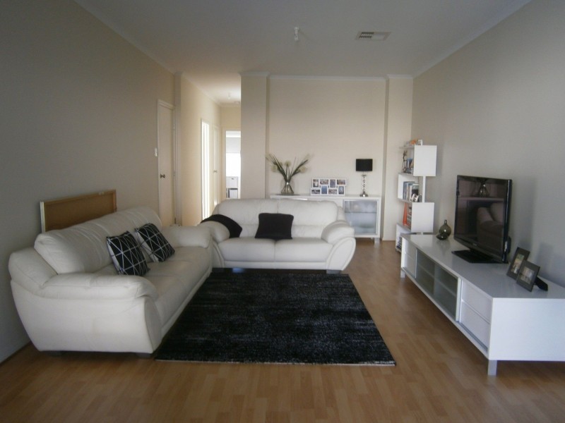 2/12 Endurance Street, Vista SA 5091