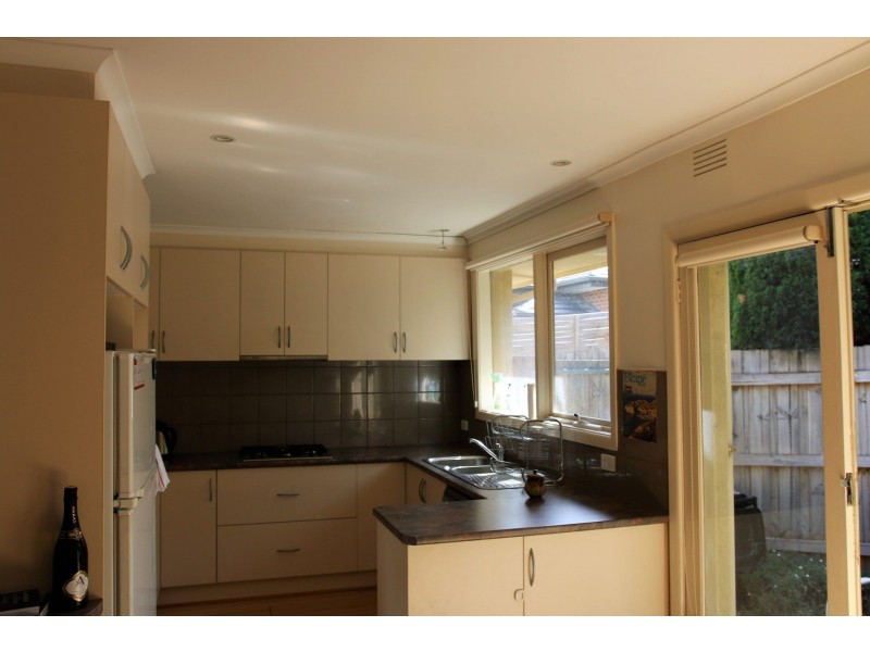 1/15 Boronia Grove, Doncaster East VIC 3109