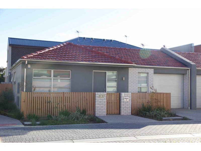 5 Lawton Lane, Woodville West SA 5011