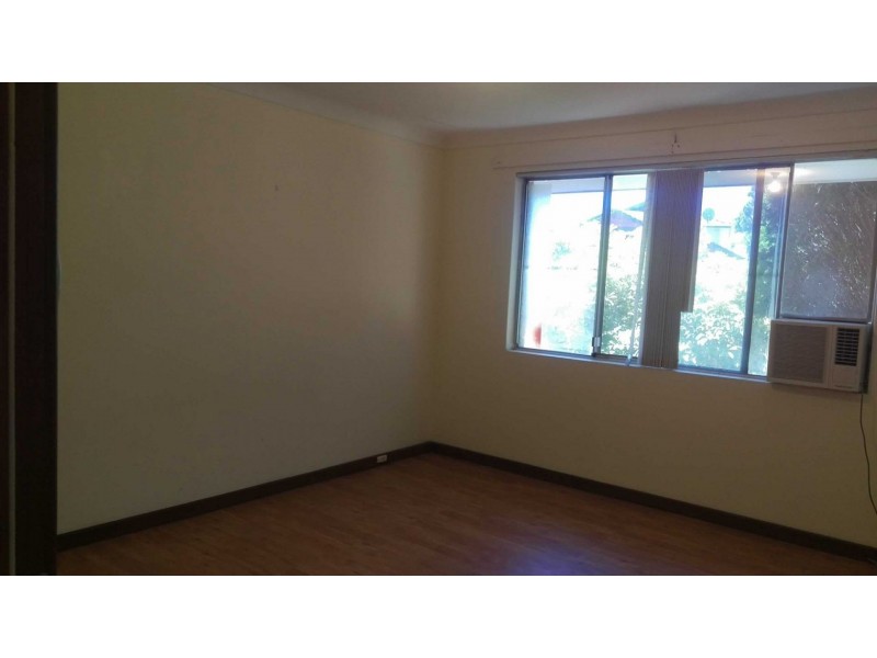 24 Peel St, Mandurah WA 6210