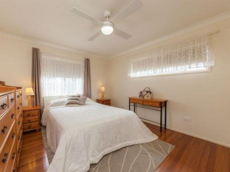 30 Macarthur Crescent, Slacks Creek QLD 4127