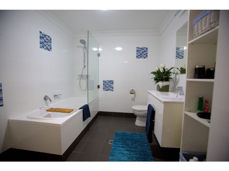 7 Charlton Drive, Liberty Grove NSW 2138