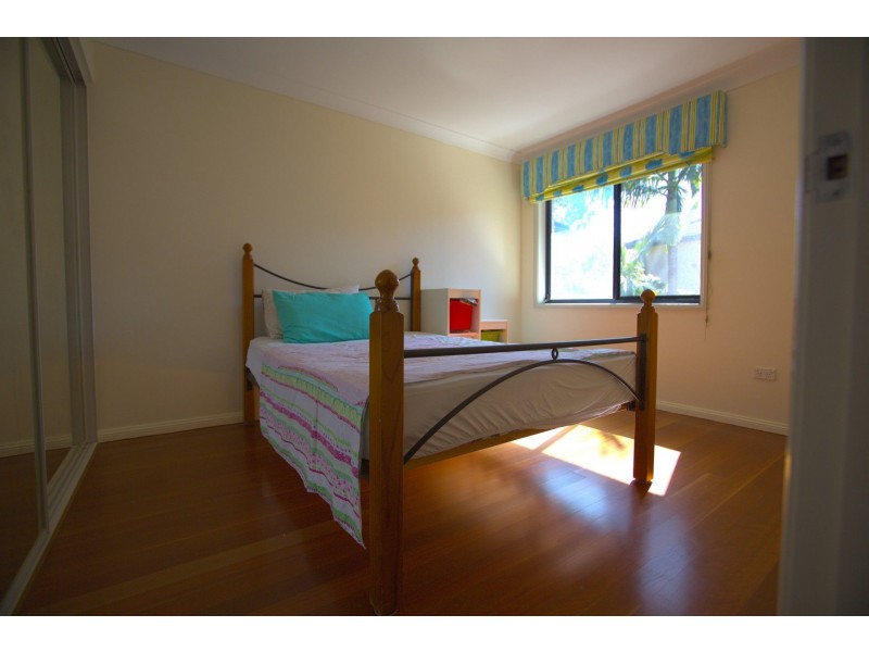 7 Charlton Drive, Liberty Grove NSW 2138