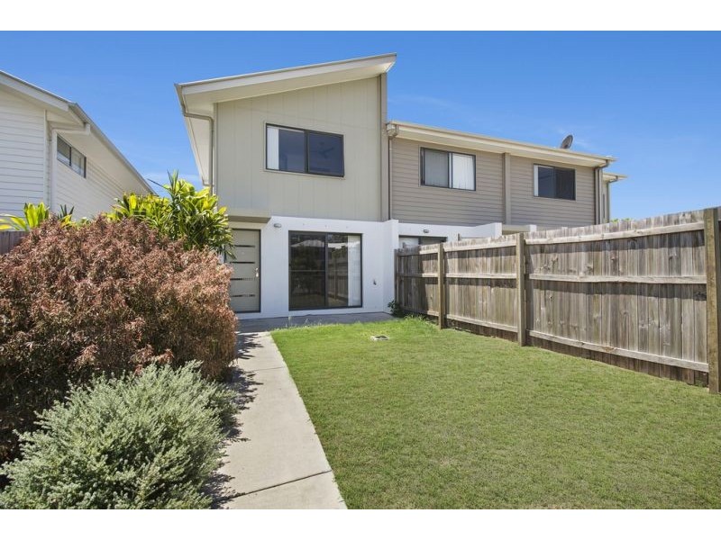 4/2 Tayla Street, Pimpama QLD 4209