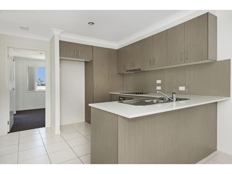 4/2 Tayla Street, Pimpama QLD 4209