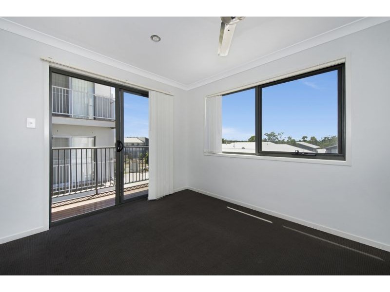 4/2 Tayla Street, Pimpama QLD 4209