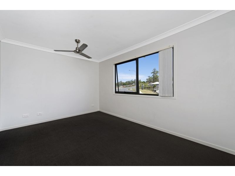 4/2 Tayla Street, Pimpama QLD 4209