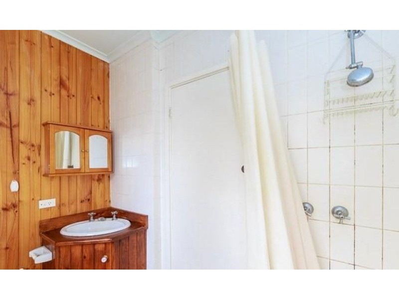 7 Grayview Ave, Ringwood East VIC 3135