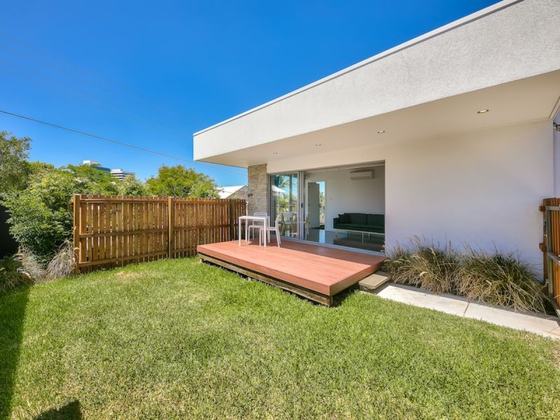 1/15 Gordon St, Milton QLD 4064