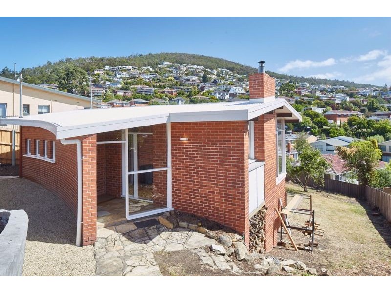 521 Churchill Avenue, Sandy Bay TAS 7005