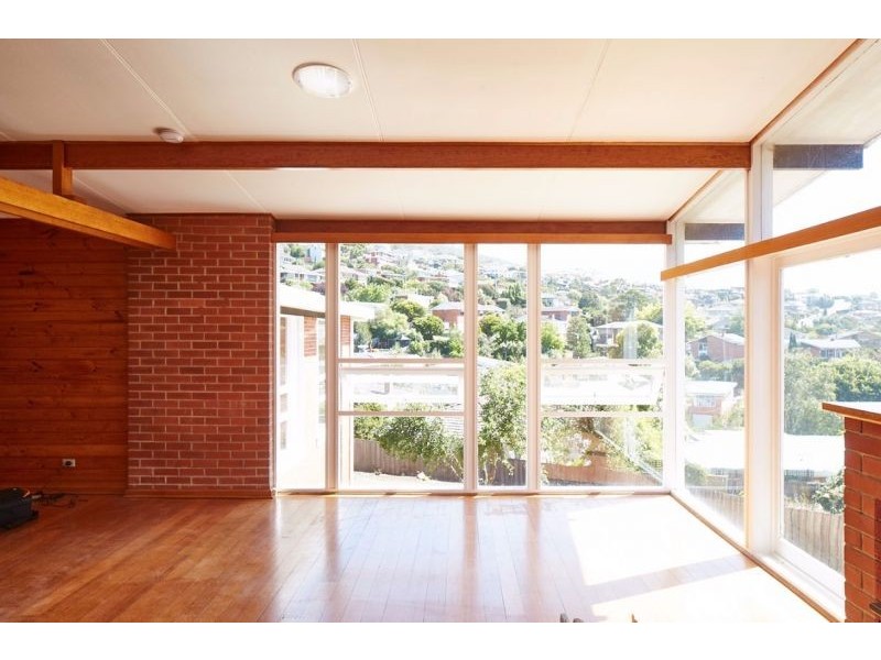 521 Churchill Avenue, Sandy Bay TAS 7005