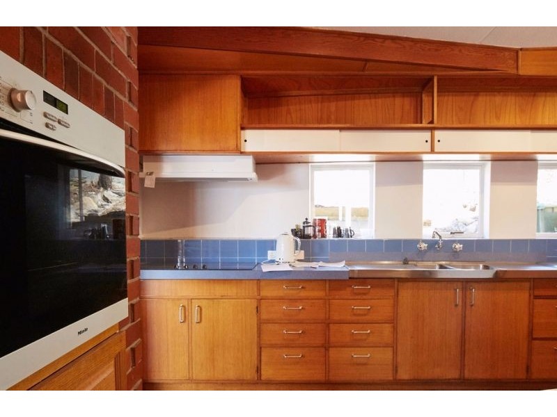521 Churchill Avenue, Sandy Bay TAS 7005
